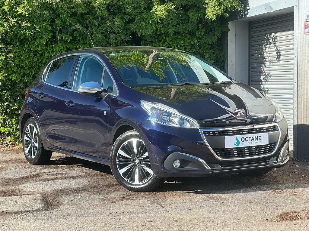 Peugeot 208 Puretech Tech Edition Blue