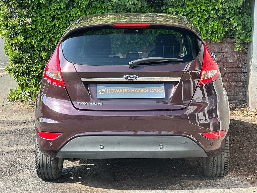 Ford Fiesta Titanium Red #5