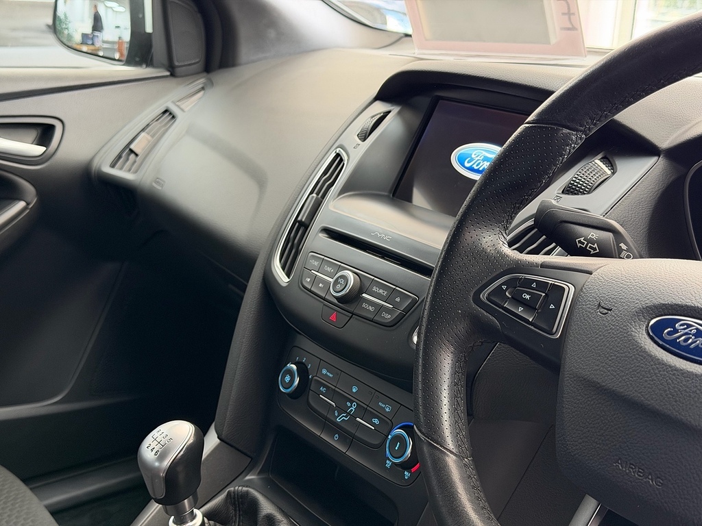 Ford Focus Tdci St-line EO67UFD Silver #6