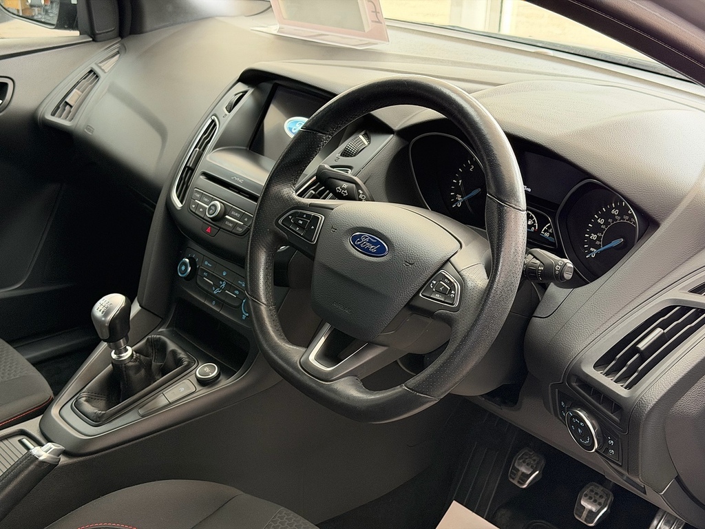 Ford Focus Tdci St-line EO67UFD Silver #5