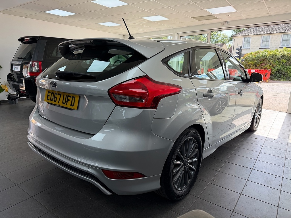 Ford Focus Tdci St-line EO67UFD Silver #4