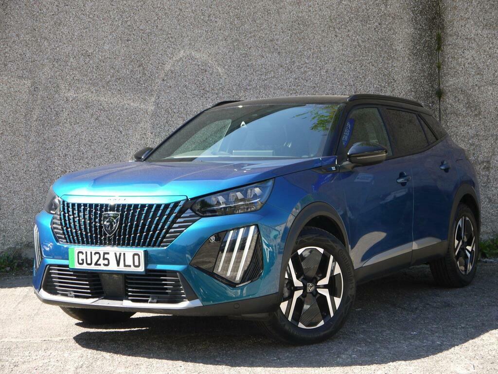 Peugeot e-2008 54Kwh Gt GU25VLO Blue #4