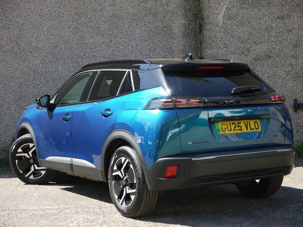 Peugeot e-2008 54Kwh Gt GU25VLO Blue #3