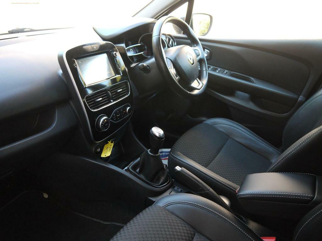 Renault Clio 0.9 Tce Dynamique S Nav Euro 6 S S SW18HZV Grey #2