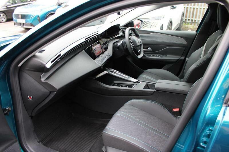 Peugeot 408 1.2 Allure Fastback E-dsc6 Euro 6 Ss Blue #2