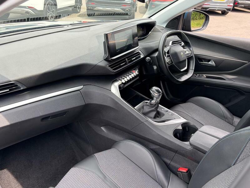 Peugeot 3008 1.2 Puretech Allure Euro 6 Ss KK21FSU Blue #2
