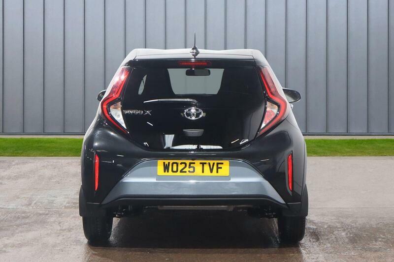Toyota Aygo X 1.0 Vvt-i Edge Euro 6 Ss WO25TVF Grey #6