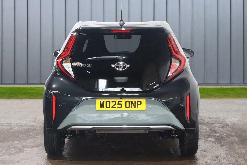 Toyota Aygo X 1.0 Vvt-i Exclusive Euro 6 Ss WO25ONP Green #6