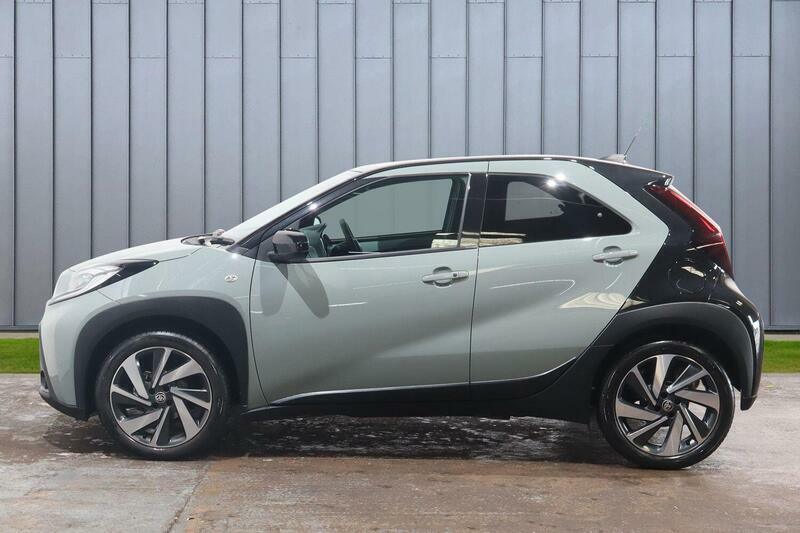 Toyota Aygo X 1.0 Vvt-i Exclusive Euro 6 Ss WO25ONP Green #5