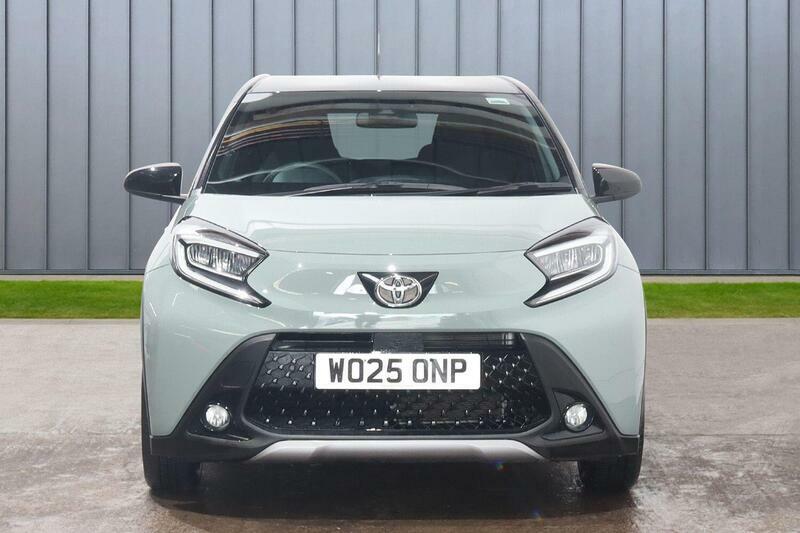 Toyota Aygo X 1.0 Vvt-i Exclusive Euro 6 Ss WO25ONP Green #2