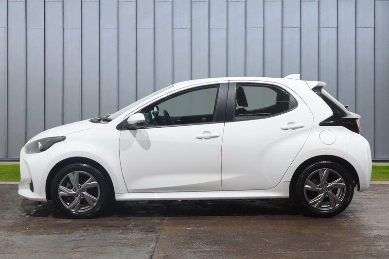 Toyota Yaris 1.5 Vvt-h Icon E-cvt Euro 6 Ss WO24BCZ White #5
