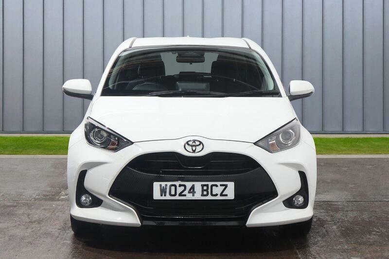 Toyota Yaris 1.5 Vvt-h Icon E-cvt Euro 6 Ss WO24BCZ White #2