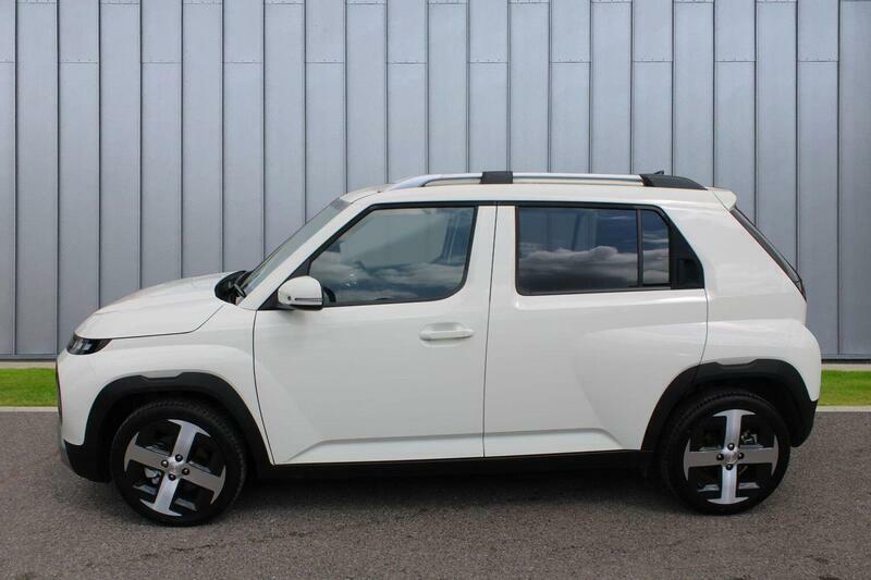 Hyundai Inster Long Range 49Kwh 02 HJ75JYA Beige #6