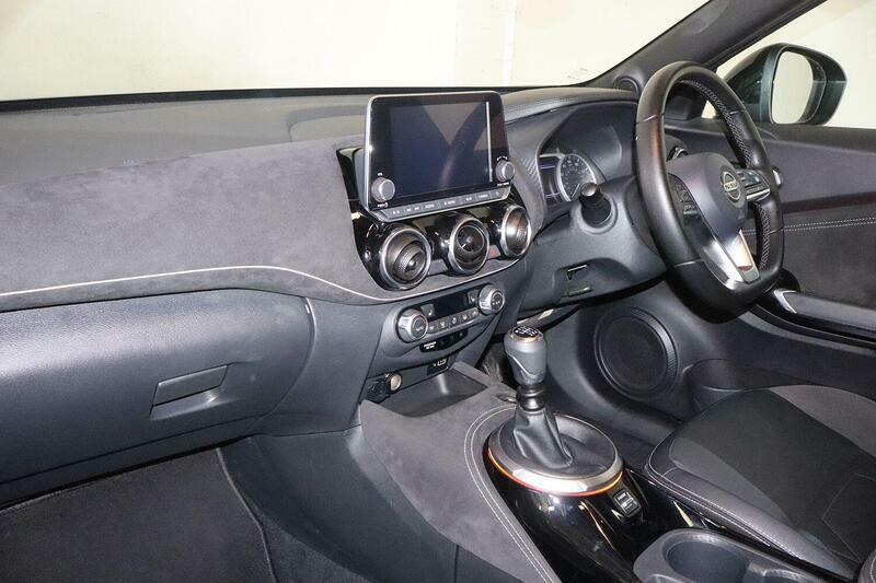 Nissan Juke 1.0 Dig-t Tekna Euro 6 Ss NG71UNW Silver #2