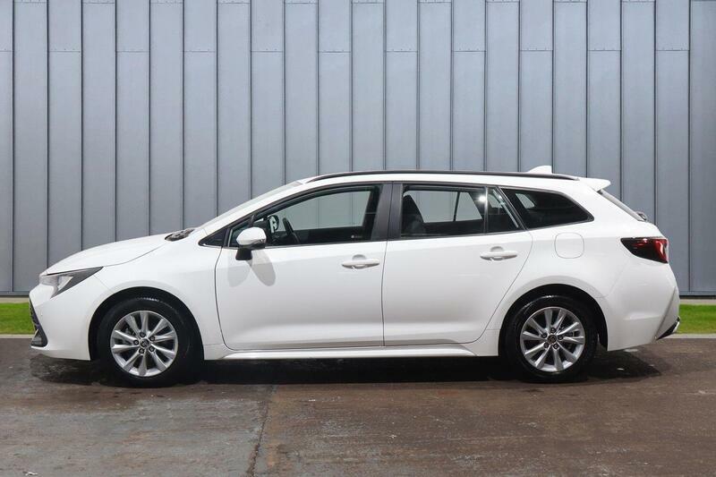 Toyota Corolla 1.8 Vvt-h Icon Touring Sports Cvt Euro 6 Ss FD74AUE White #5