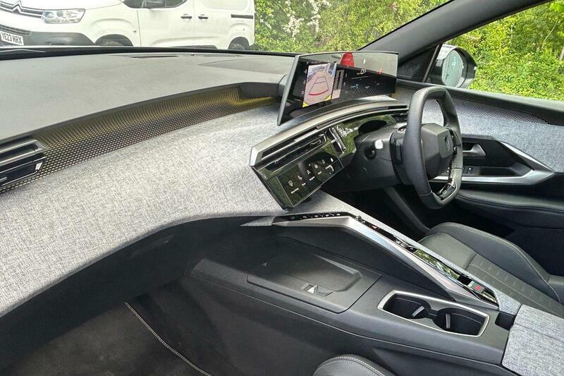 Peugeot 3008 73Kwh Gt KT25XYK Grey #2