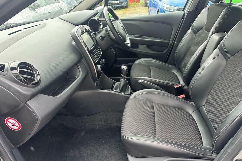 Renault Clio 1.5 Dci Dynamique S Nav Euro 6 Ss HK18JWJ Silver #2