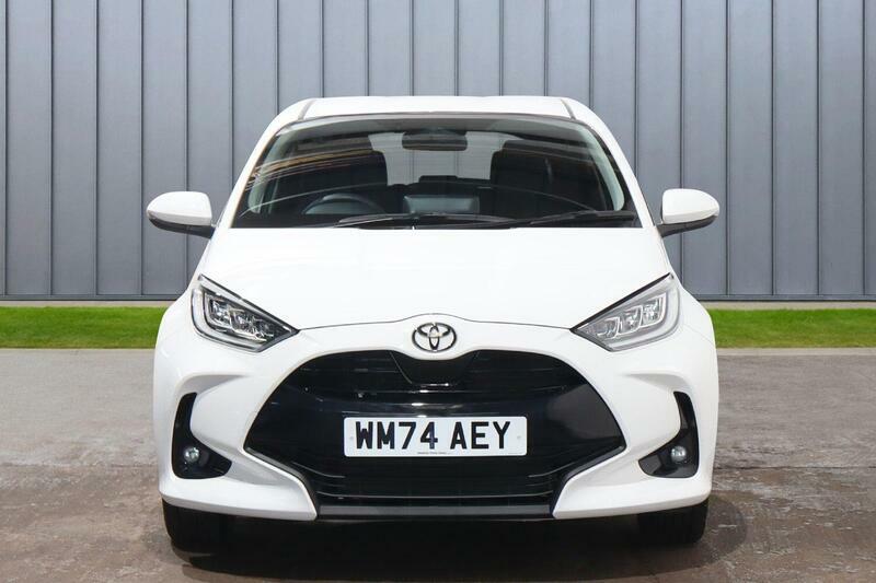 Toyota Yaris 1.5 Vvt-h Design E-cvt Euro 6 Ss WM74AEY White #6