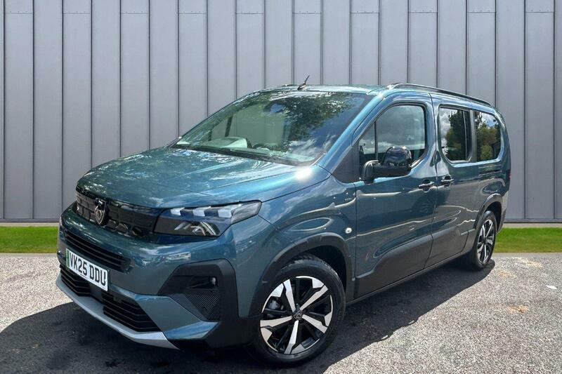 Peugeot e-Rifter 52Kwh Gt Long Mpv 7.4Kw Charger VK25DDU Blue #4