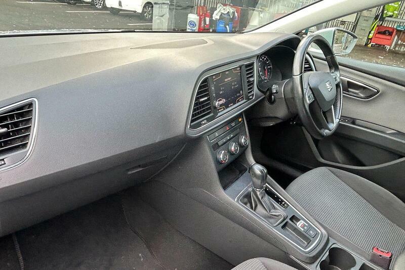 Seat Leon 1.6 Tdi Se Dynamic Technology Dsg Euro 6 Ss KR17YZU Silver #2