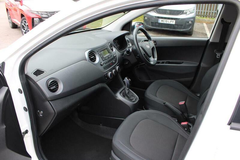 Hyundai I10 1.2 Se Euro 6 White