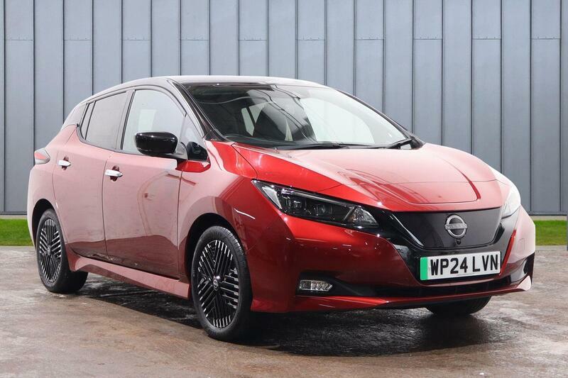 Nissan Leaf 39Kwh Tekna Red