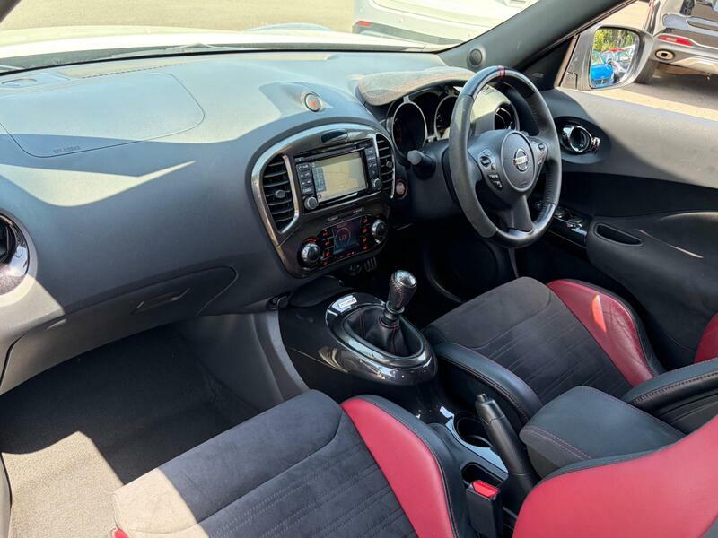 Nissan Juke 1.6 Dig-t Nismo Rs Euro 5 White #2