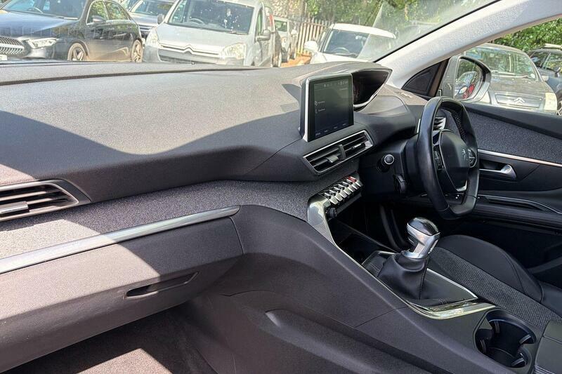 Peugeot 3008 1.5 Bluehdi Allure Euro 6 Ss KS18HDJ Grey #2