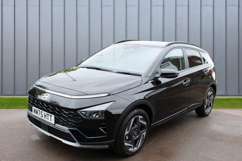 Hyundai Bayon 1.0 T-gdi Tech Line Dct Euro 6 Ss WM75HTT Black #4