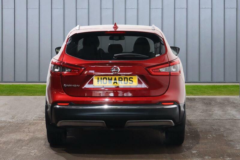 Nissan Qashqai 1.3 Dig-t Tekna Euro 6 Ss B12NSK Red #6