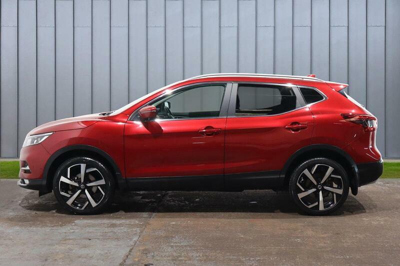 Nissan Qashqai 1.3 Dig-t Tekna Euro 6 Ss B12NSK Red #5