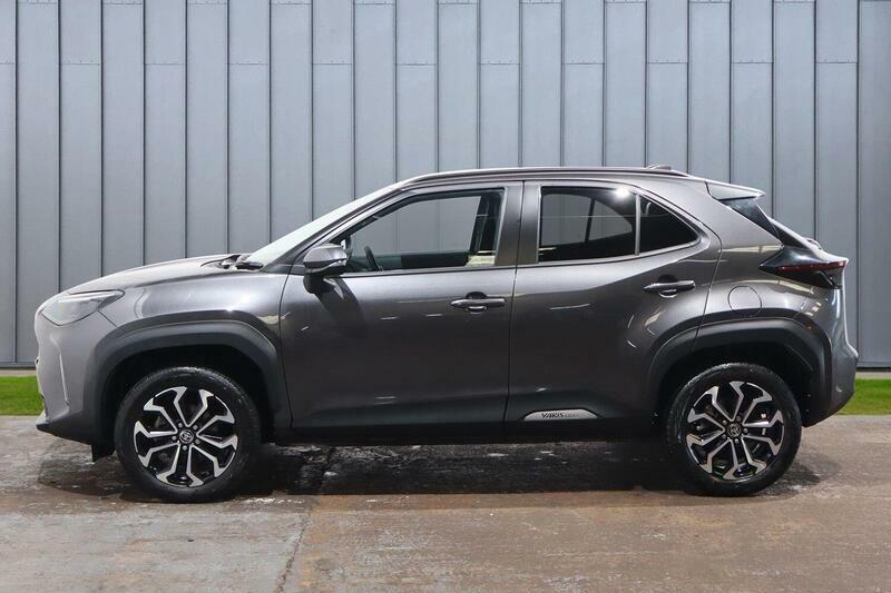Toyota Yaris Cross 1.5 Vvt-h Design E-cvt Euro 6 Ss WM24CZJ Grey #4