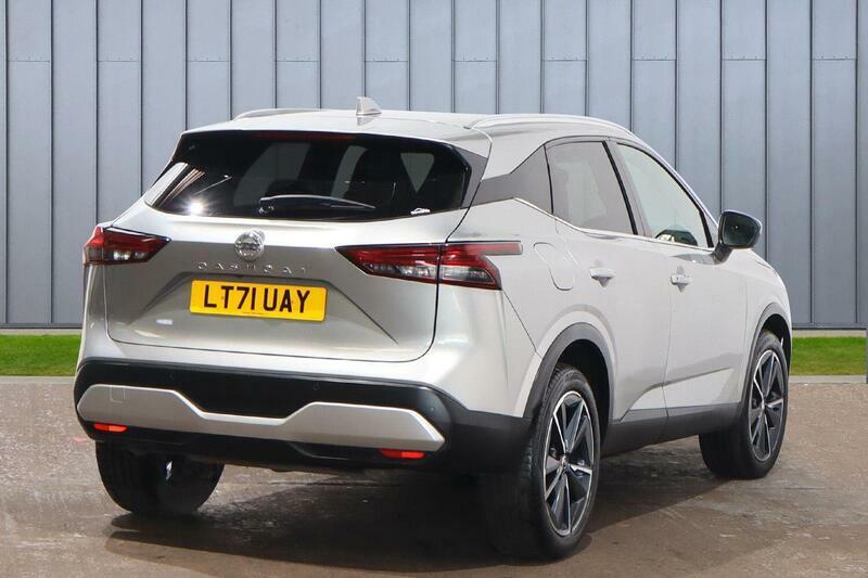 Nissan Qashqai 1.3 Dig-t Mhev Tekna Xtron Euro 6 Ss LT71UAY Silver #4