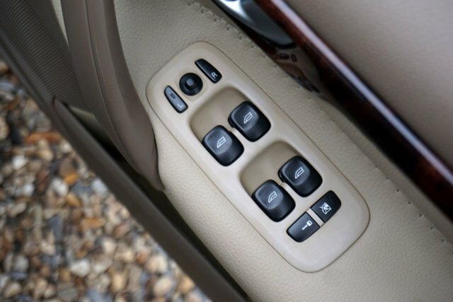 Volvo XC70 2Se 2.4 D5  #34