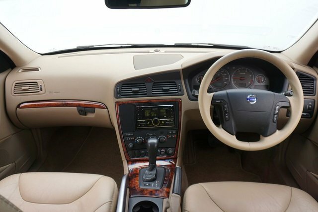 Volvo XC70 2Se 2.4 D5  #24