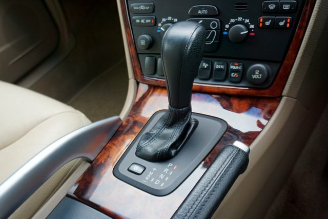 Volvo XC70 2Se 2.4 D5  #20