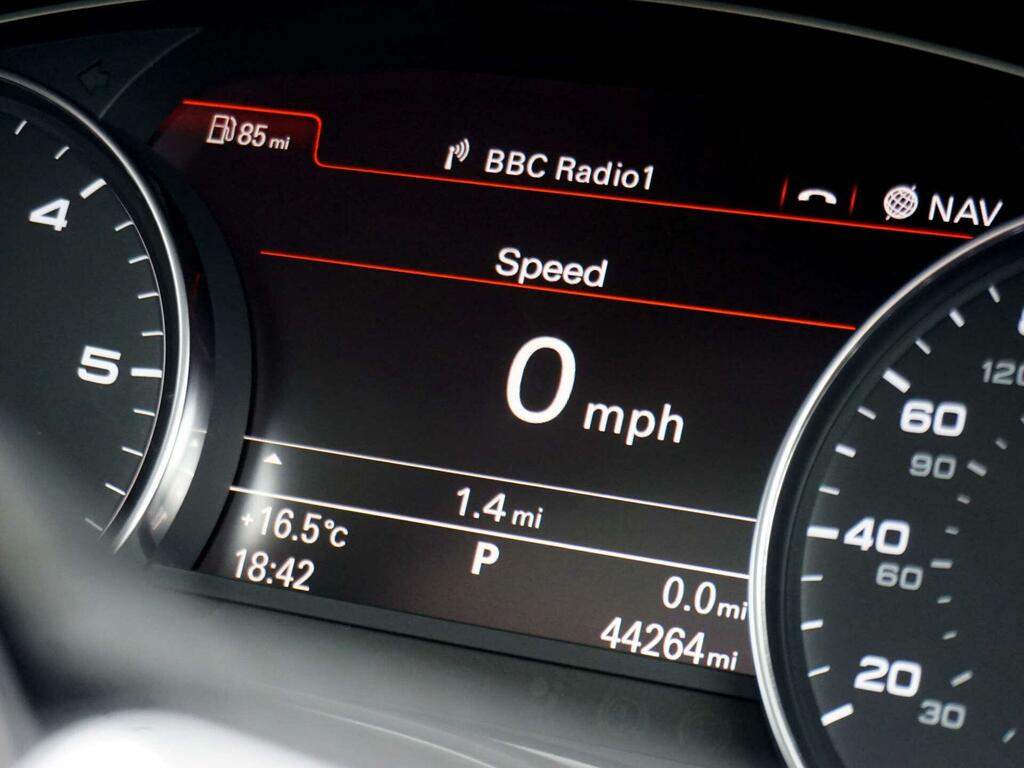 Audi A6 Saloon Black Edition Black #2