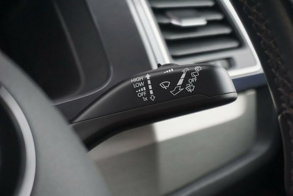 Volkswagen Transporter Sportline Shuttle 2.0 Bitdi Black #37