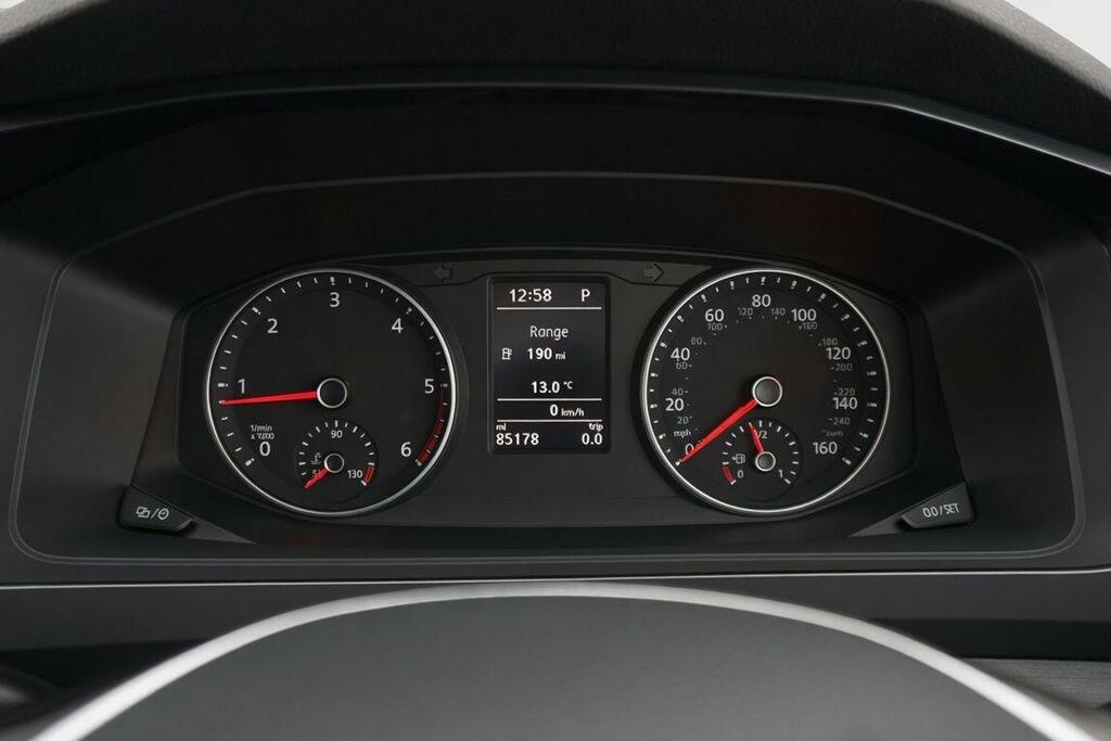 Volkswagen Transporter Sportline Shuttle 2.0 Bitdi Black #35