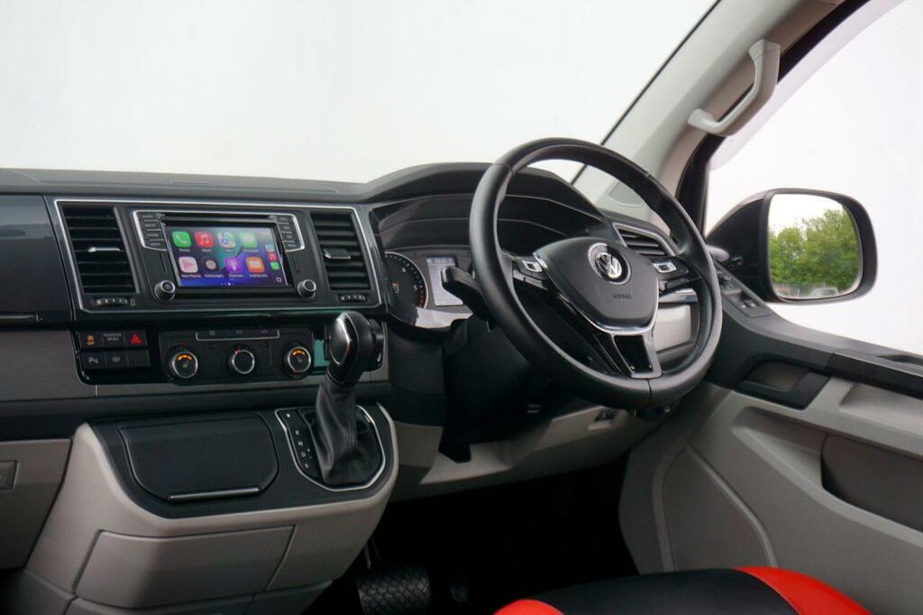 Volkswagen Transporter Sportline Shuttle 2.0 Bitdi Black #19