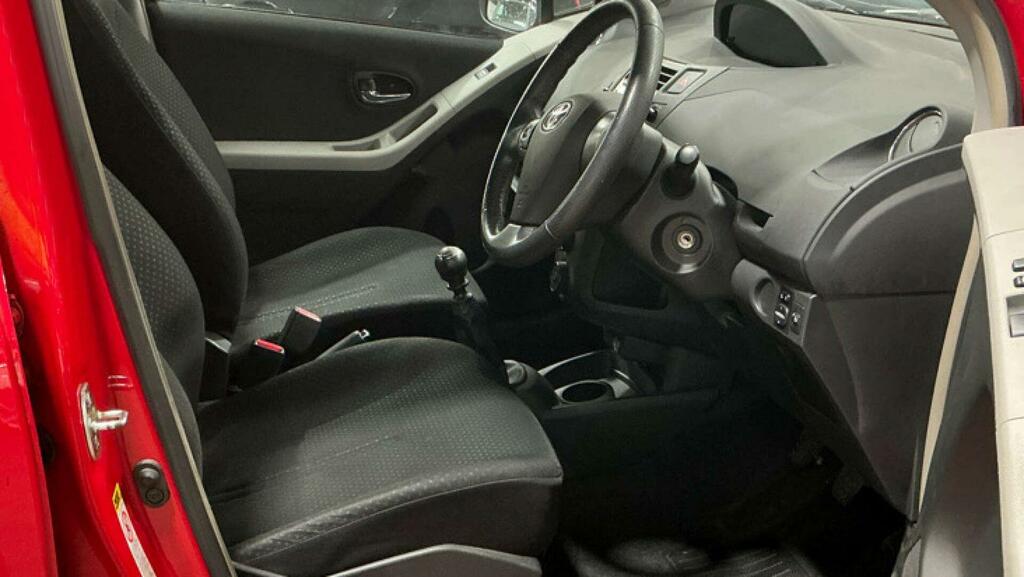 Toyota Yaris 1.33 Dual Vvt-i Tr Euro 4 Ss Red #5