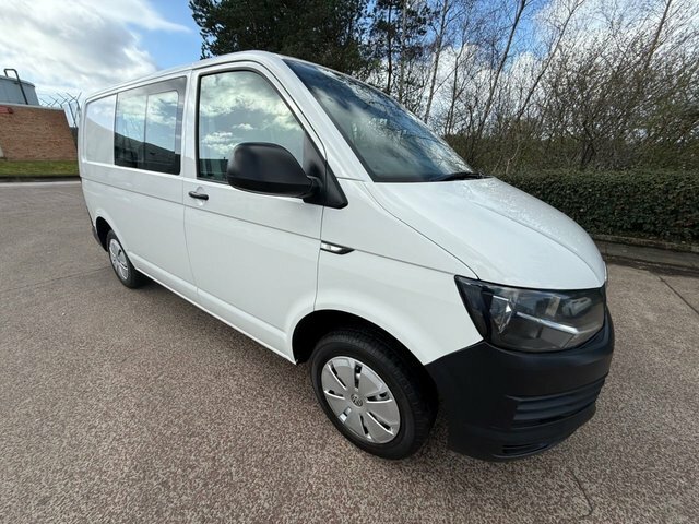 Volkswagen Transporter 2018 2.0 Tdi T30 Bluemotion Tech Startline Kombi D White