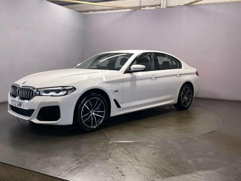 BMW 5 Series 2022 72 2.0 YE72GNF White #4