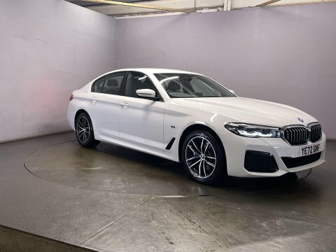 BMW 5 Series 2022 72 2.0 YE72GNF White #2