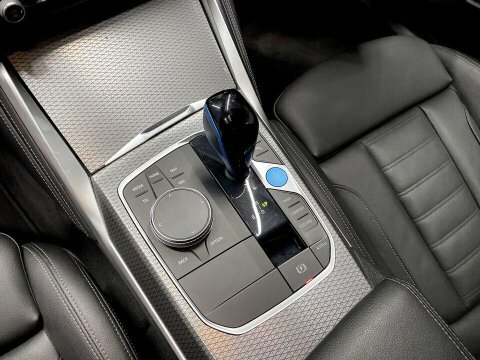 BMW i4 2022 72 40 #17