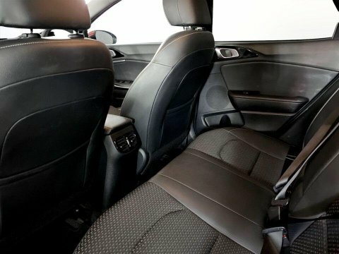 Kia Xceed Hatchback Black #19