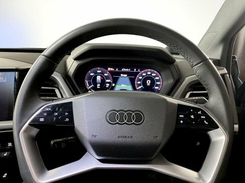 Audi Q4 E Tron #13