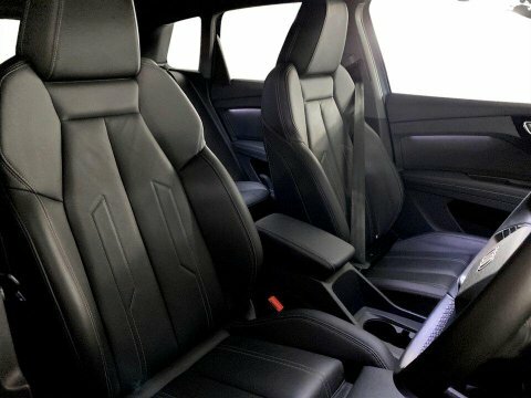 Audi Q4 E Tron #11