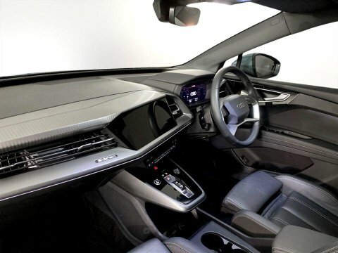 Audi Q4 E Tron #15