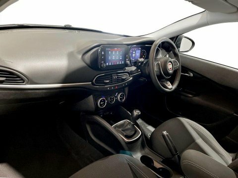 Fiat Tipo 1.6 E-torq Easy Plus White #15